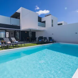 https://villa-adosada-casilla-de-costa.hotelsfuerteventura.org